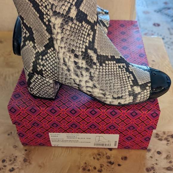 Tory Burch animal print ankle boots - Picture 12 of 14